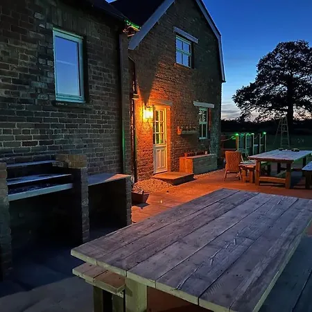 Holiday home The Coach House 1861